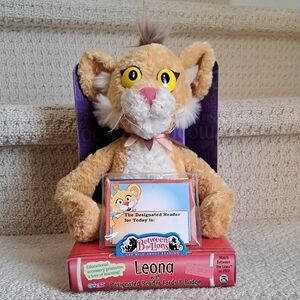 Between The Lions Vintage 2000 Leona Plush. HTF NEW!